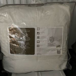 Down Alternative Euro Pillows set of 2